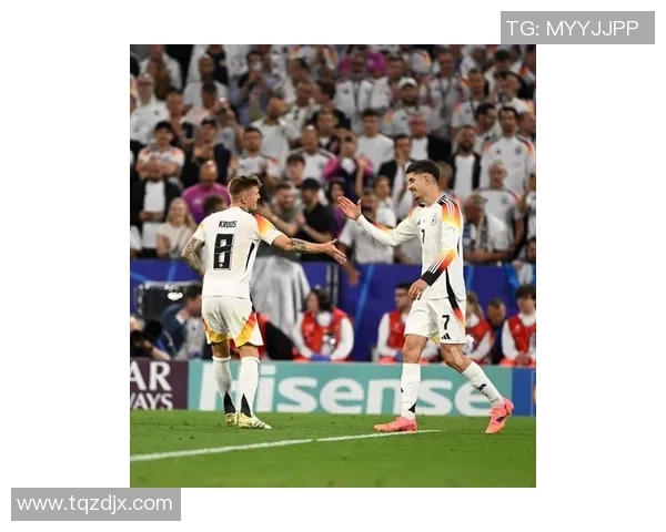 中超激战巴黎圣日耳曼6比2大胜巴萨帽子戏法引发争议判罚热议