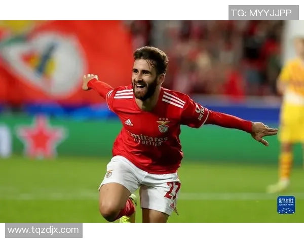 欧联杯激战巴萨与本菲卡战成平局逆转瞬间点燃全场激情与转会传闻 欧联杯激战巴萨与本菲卡战成平局逆转瞬间点燃全场激情与转会传闻