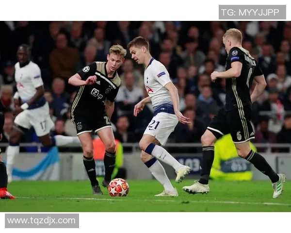 国王杯精彩对决那不勒斯6-2热刺帽子戏法点燃全场激情 国王杯精彩对决那不勒斯6-2热刺帽子戏法点燃全场激情