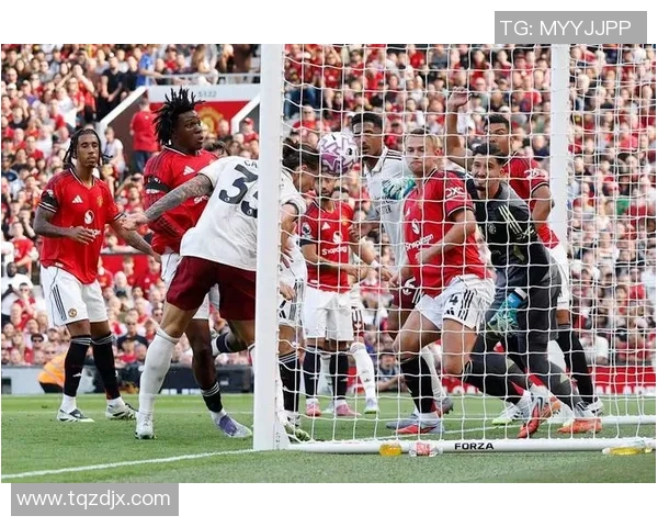 中超联赛曼联大胜阿森纳三球零封引发全场狂欢