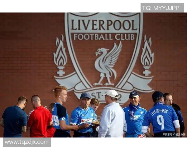 西甲精彩对决巴黎圣日耳曼以3-0战胜利物浦神扑瞬间引发全场沸腾 西甲精彩对决巴黎圣日耳曼以3-0战胜利物浦神扑瞬间引发全场沸腾